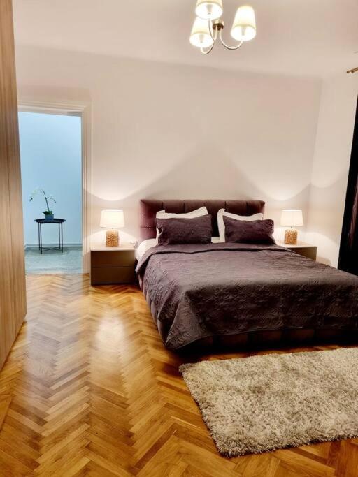 Cozy Apartment Near City Center Bucareste Exterior foto