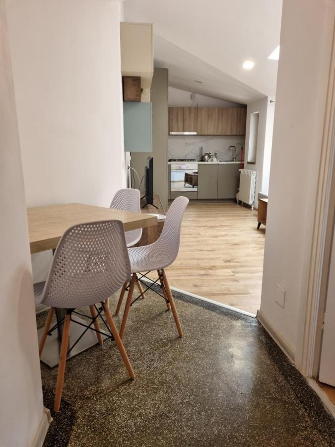 Cozy Apartment Near City Center Bucareste Exterior foto